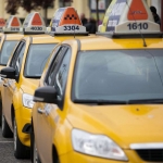 Ежедневно услугами такси в Москве пользуются около 890 тыс. человек