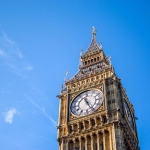 Знаменитая часовая башня Биг-Бен в Лондоне поменяет цвет