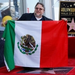 Кинорежиссер Гильермо дель Торо посвятил свою звезду на Аллее славы Голливуда родной Мексике и всем иммигрантам в мире