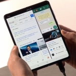 Компания Samsung представила смартфон со складным экраном и другие новинки